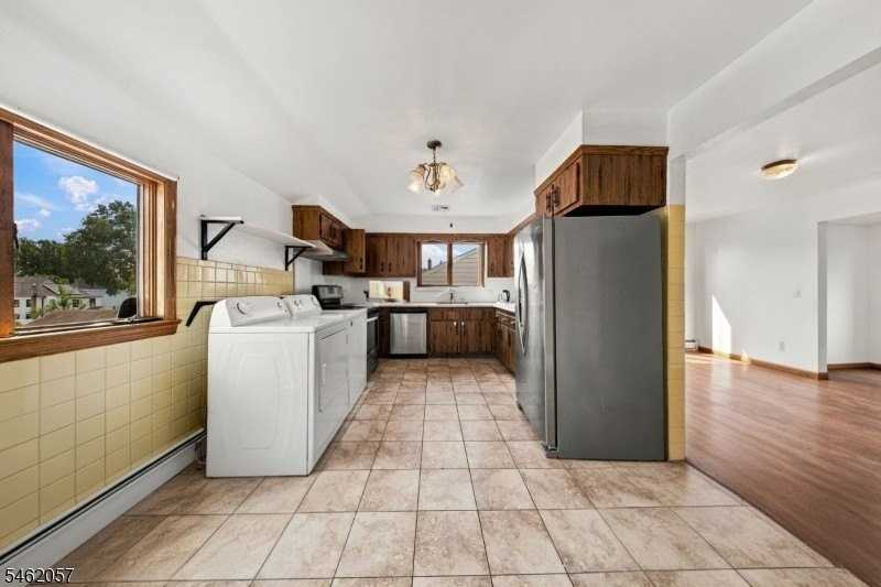 172 Union Ave #2 - Photo 5 of 21