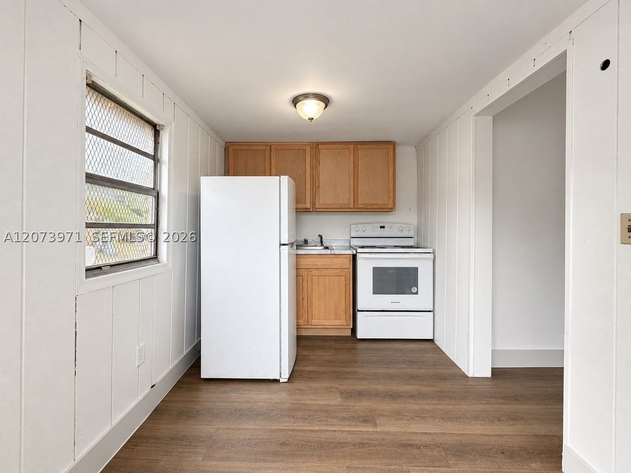 7560 Ne Miami Ct #1 - Photo 2 of 12