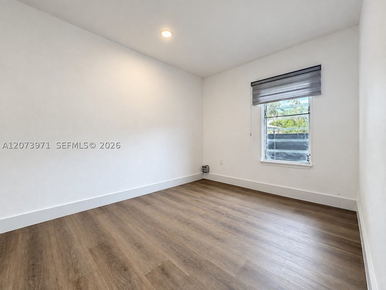 7560 Ne Miami Ct #1 - Photo 3 of 12