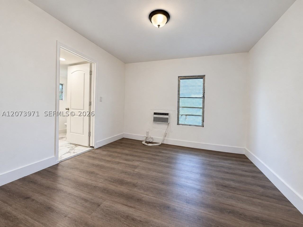 7560 Ne Miami Ct #1 - Photo 4 of 12