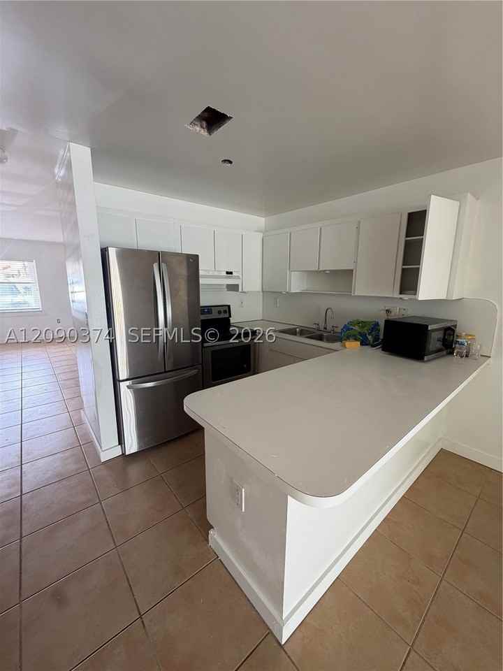13893 Sw 62nd Ter - Photo 2 of 15