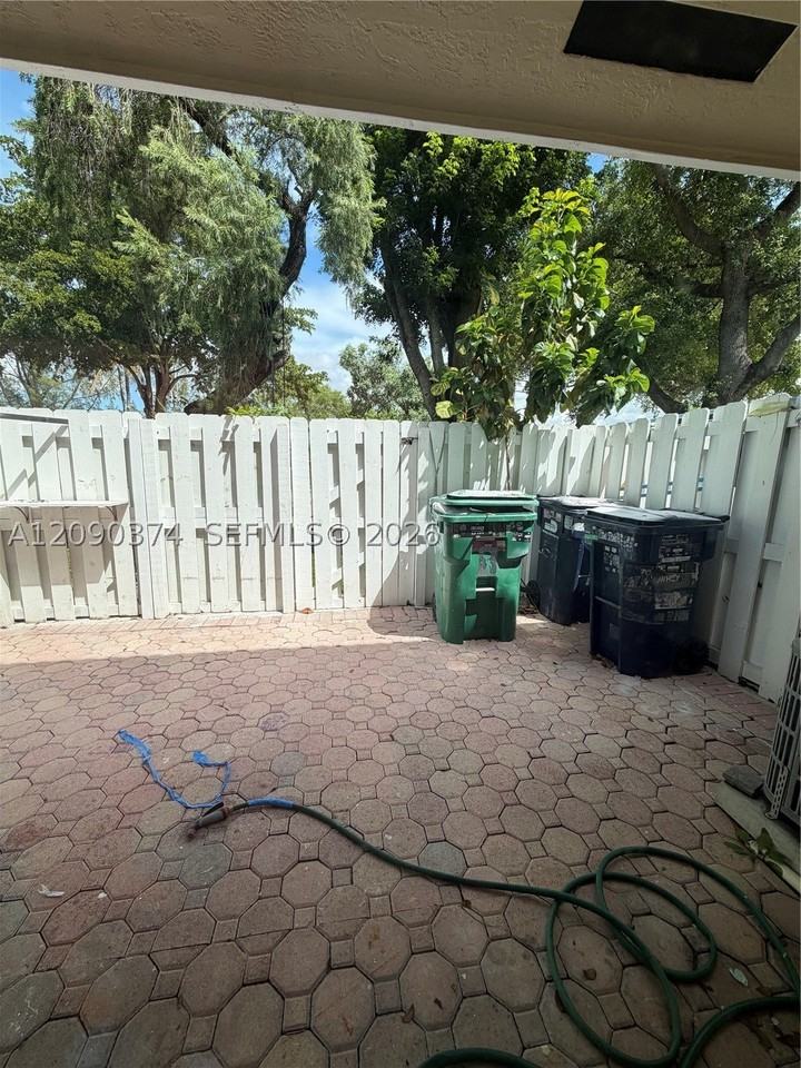 13893 Sw 62nd Ter - Photo 6 of 15