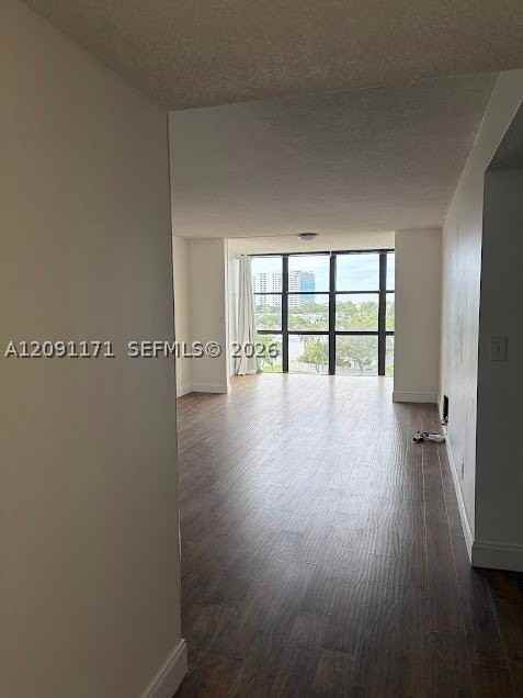 1000 Parkview Dr #605 - Photo 3 of 33