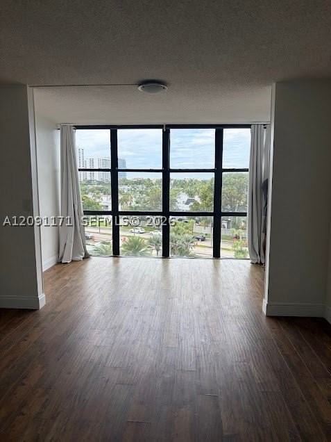 1000 Parkview Dr #605 - Photo 4 of 33