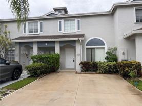 4776 Sw 13th Pl - Photo 1 of 1