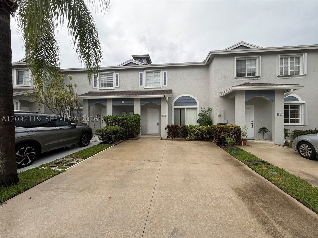 4776 Sw 13th Pl - Photo 2 of 22