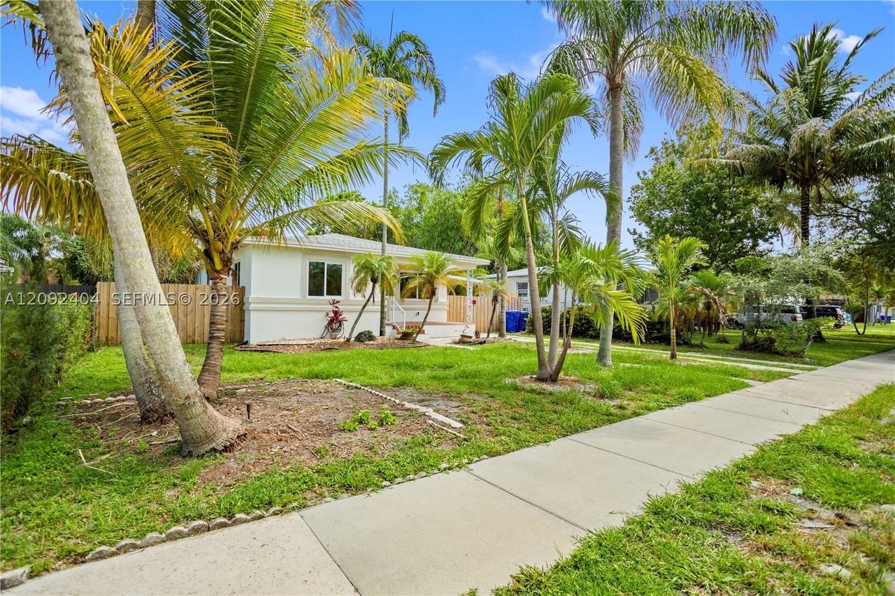 2530 Fillmore St - Photo 4 of 21