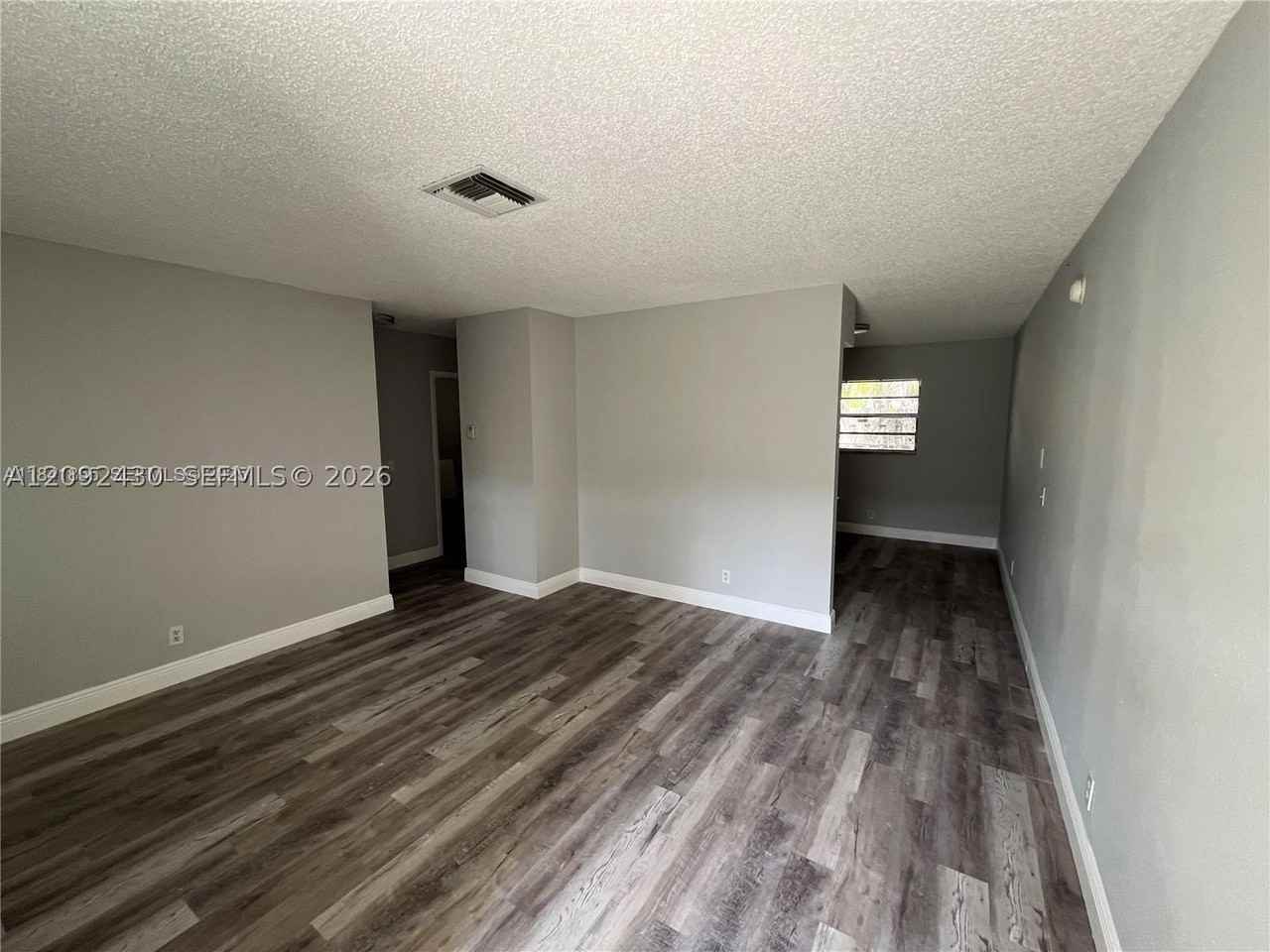 3739 SE 15 St #2 - Photo 7 of 18