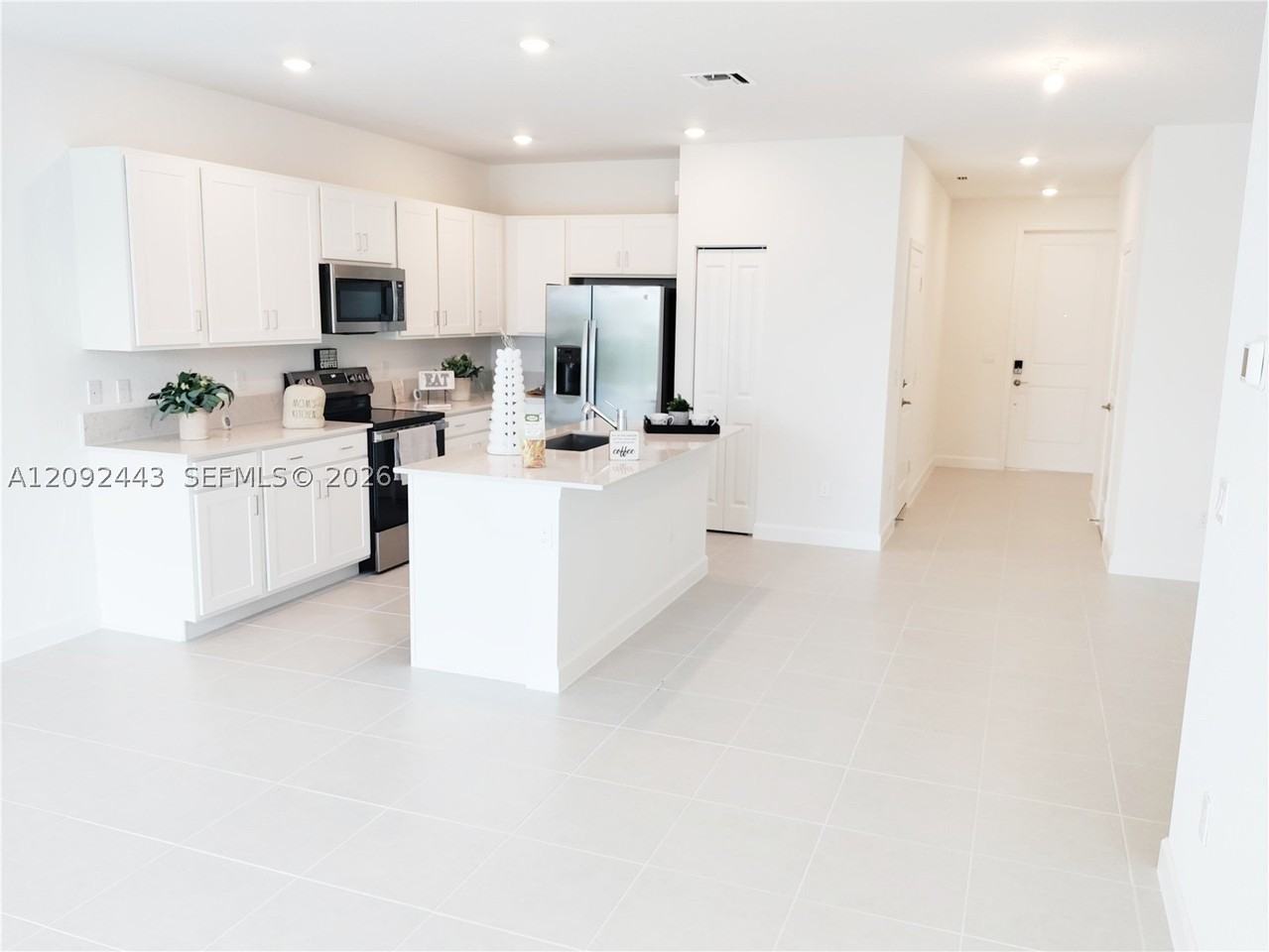 390 Se Crossoak Ln - Photo 6 of 31