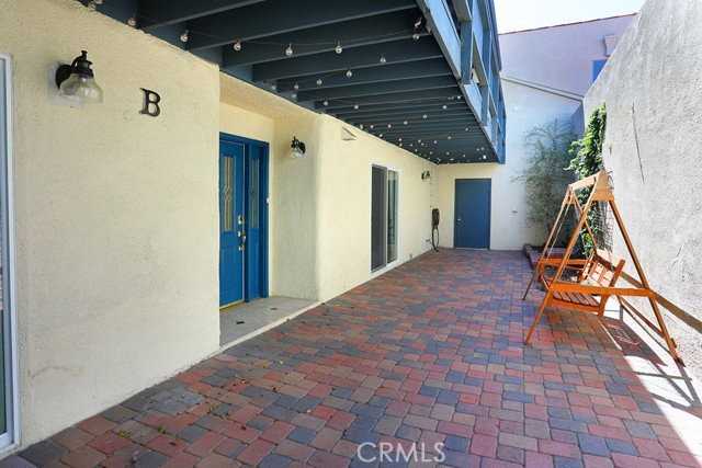 Crystal Lantern St #B - Photo 5 of 8