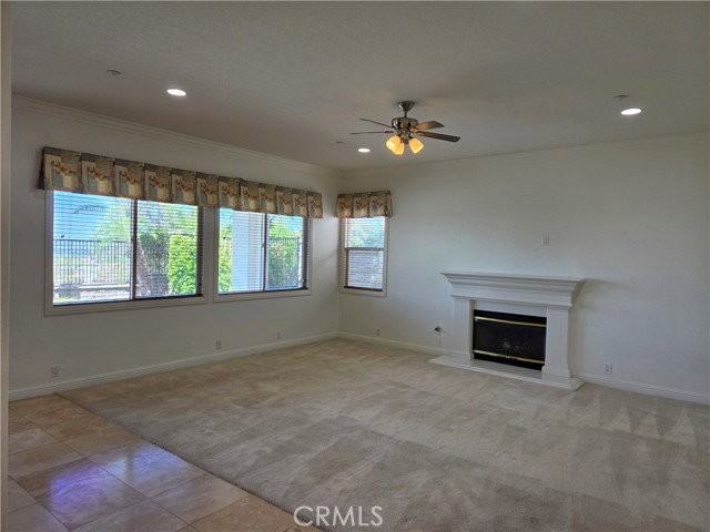 17568 Cloverdale Way - Photo 3 of 8