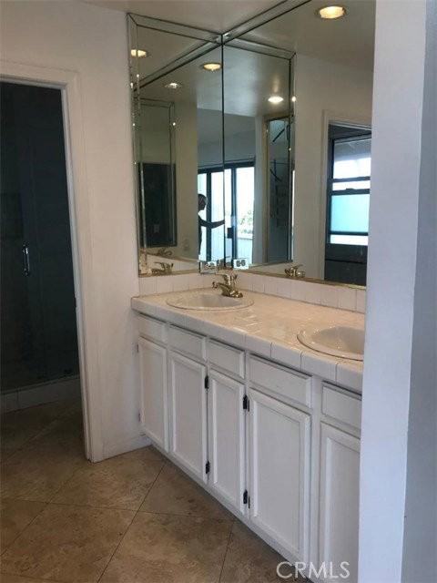 25 Escapade Ct - Photo 2 of 8