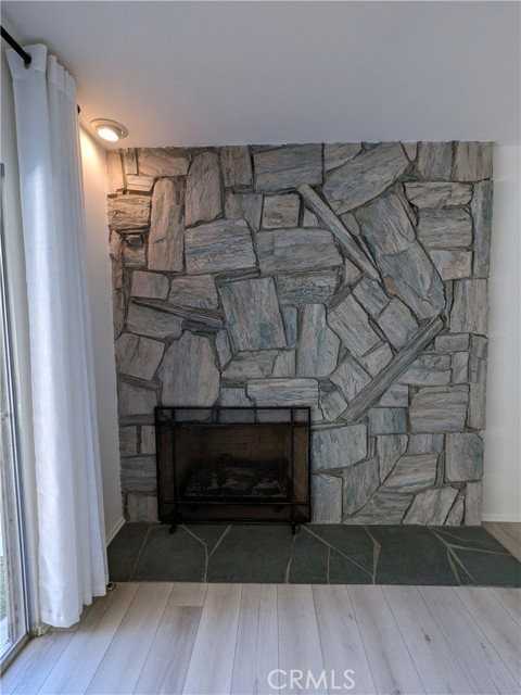 1670 Sandalwood Dr - Photo 4 of 8