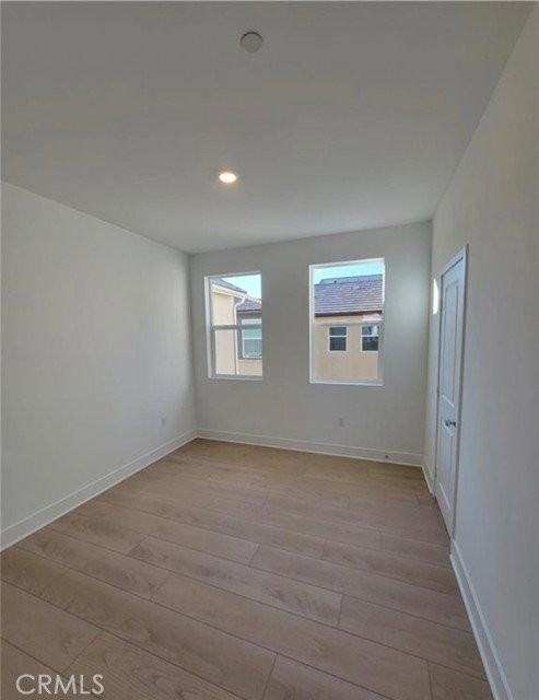 129 Billings - Photo 4 of 8