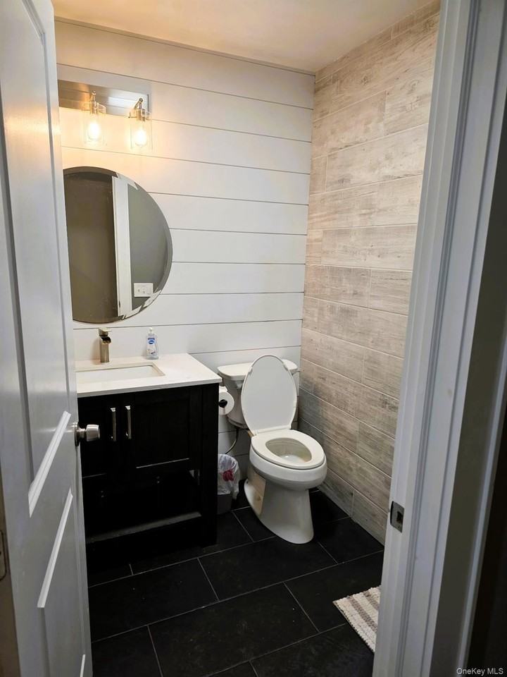 49 Larchmont Rd - Photo 3 of 16