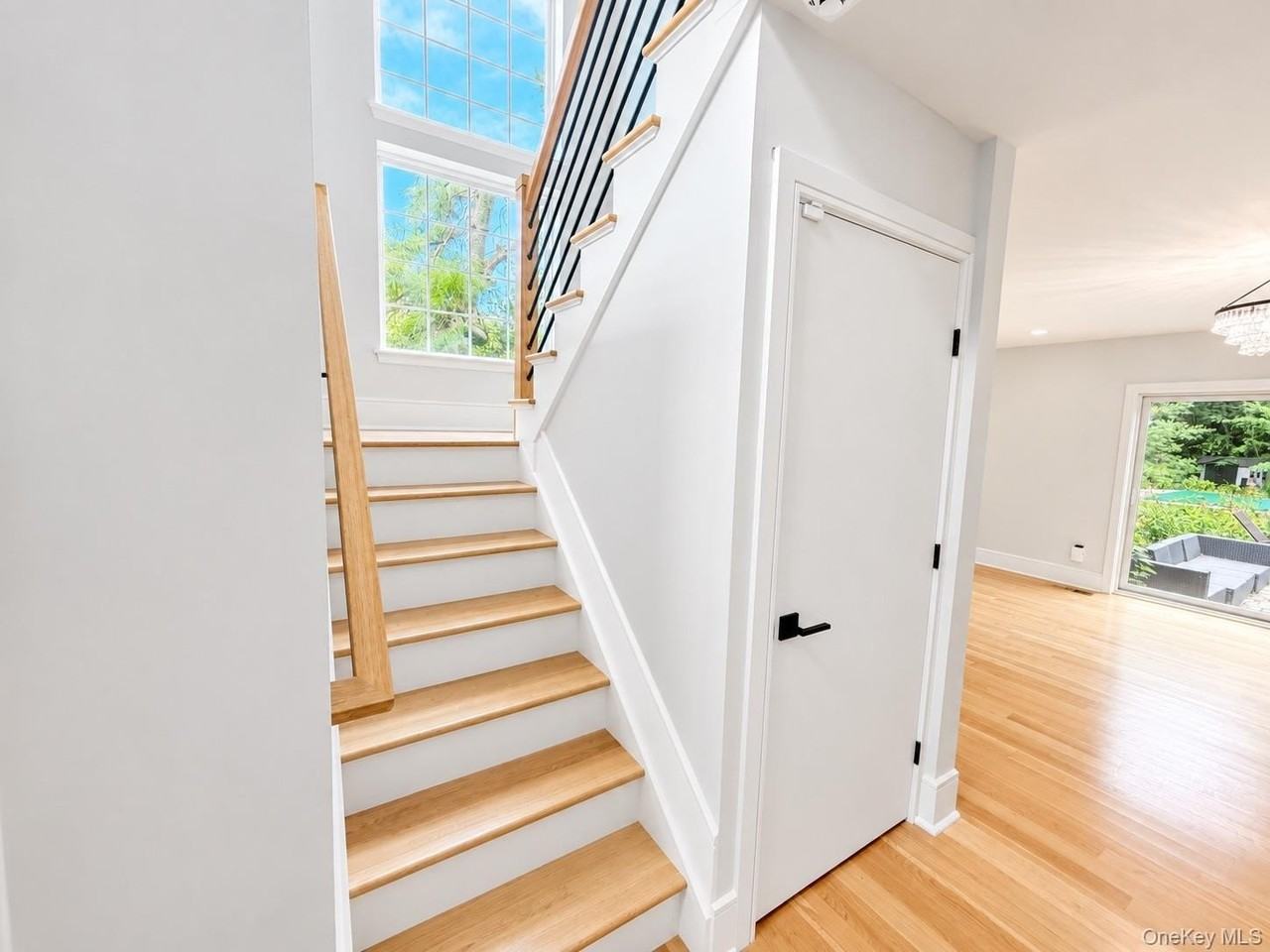65 Mayfair Rd - Photo 5 of 30