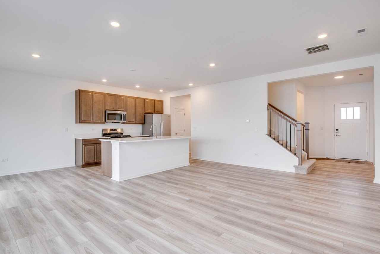 15139 S Hepworth Pl - Photo 5 of 20
