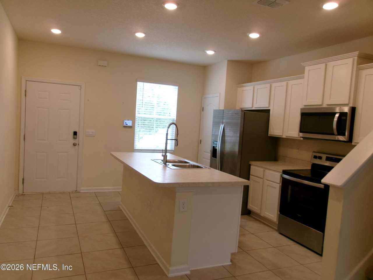 508 Running Woods St - Photo 3 of 10