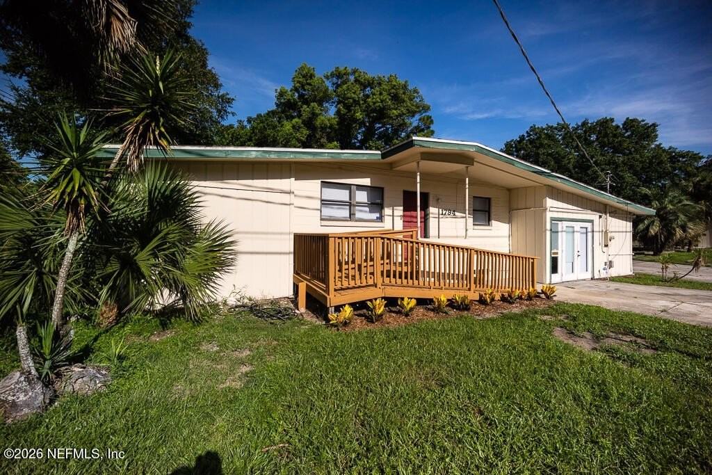 1794 Rogero Rd #B - Photo 3 of 24