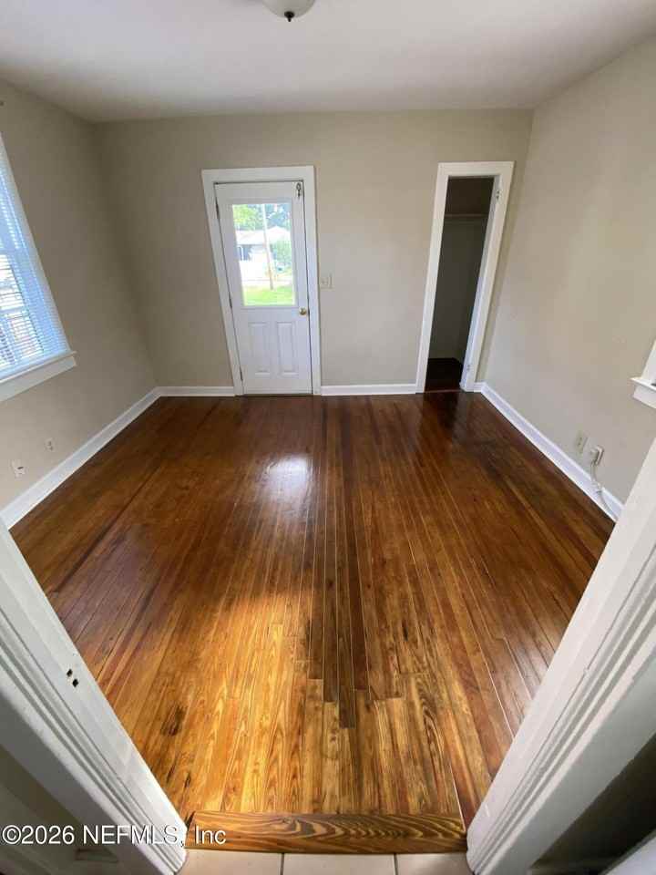 1535 Parkwood St #3 - Photo 2 of 4