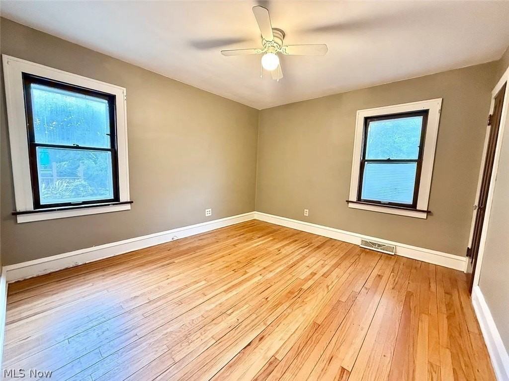 2171 Lincoln Ave - Photo 7 of 10