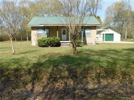 featured image of 12085 Robertson Rd Ext