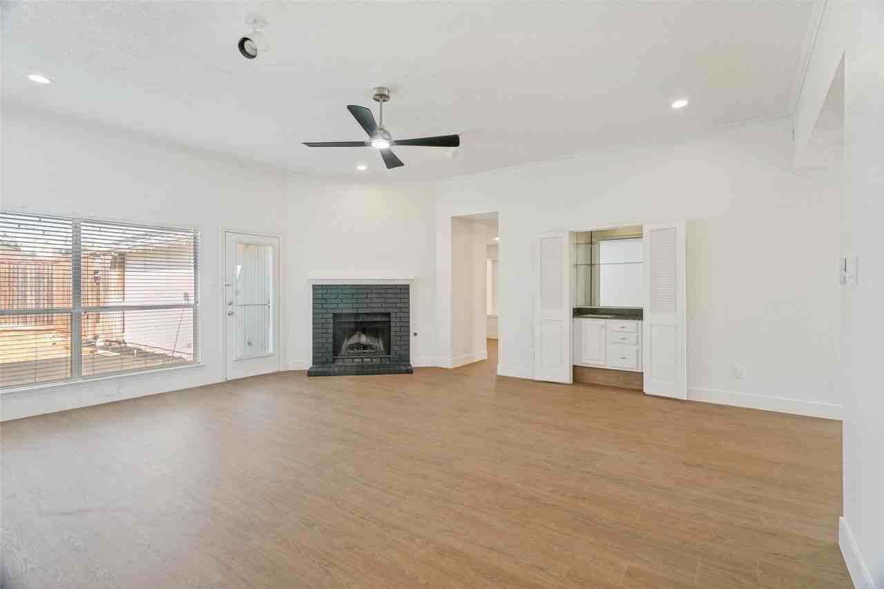 1321 River Birch Ln - Photo 7 of 25