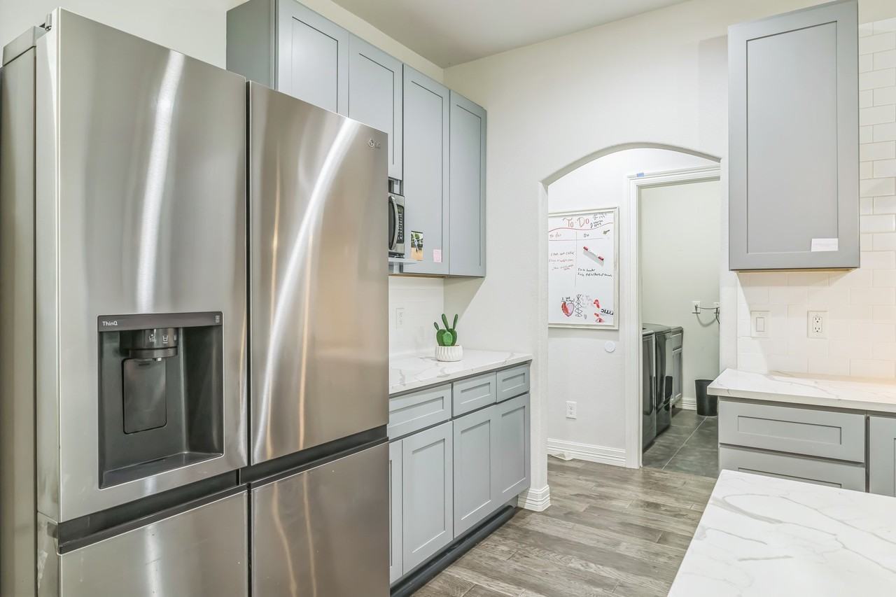 424 N Mcgraw St - Photo 7 of 22