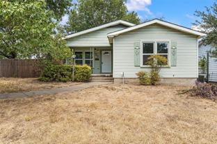 4529 Sanger Ave - Photo 1 of 1