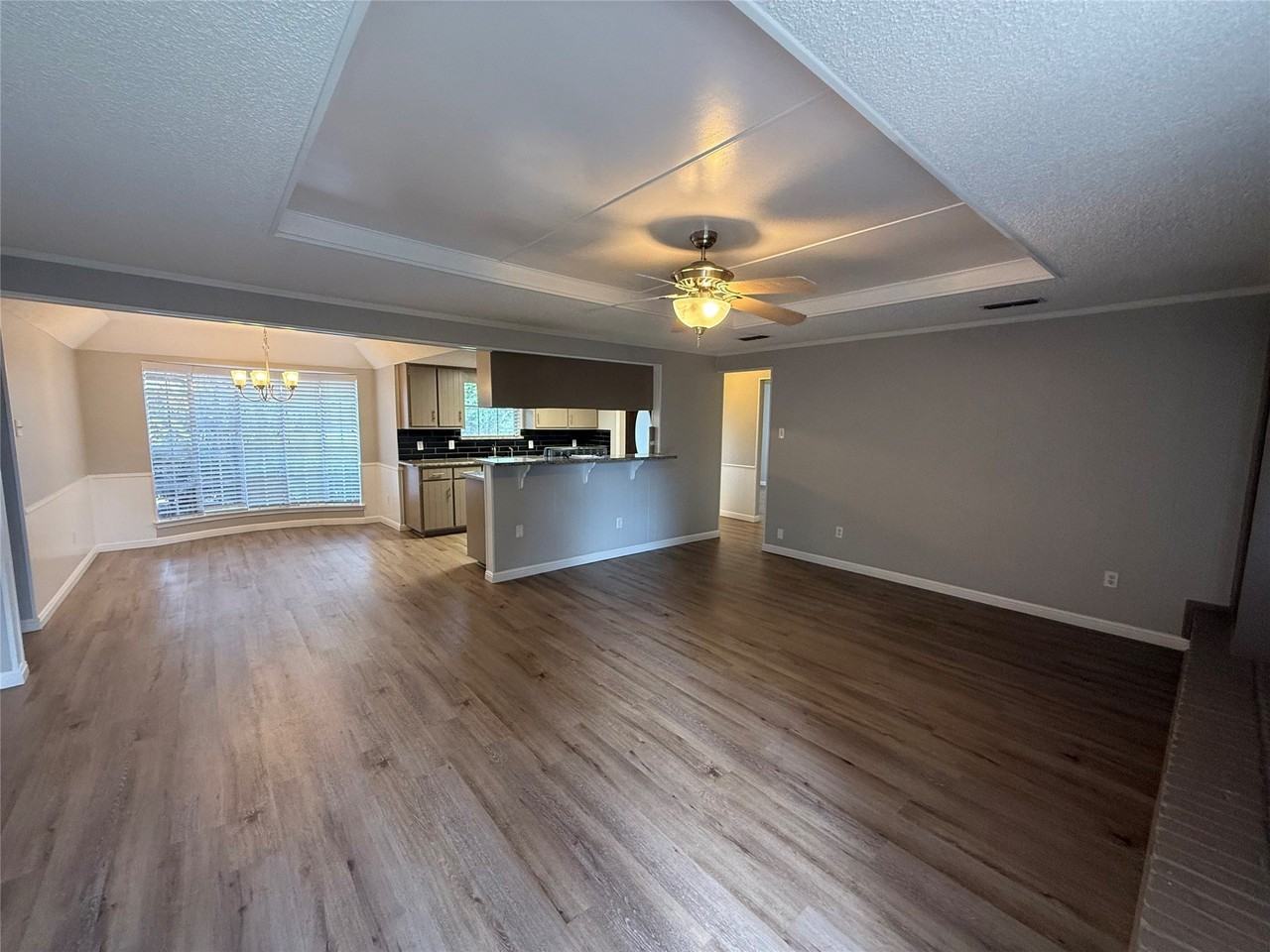 5912 Pleasant Hill Dr - Photo 5 of 12