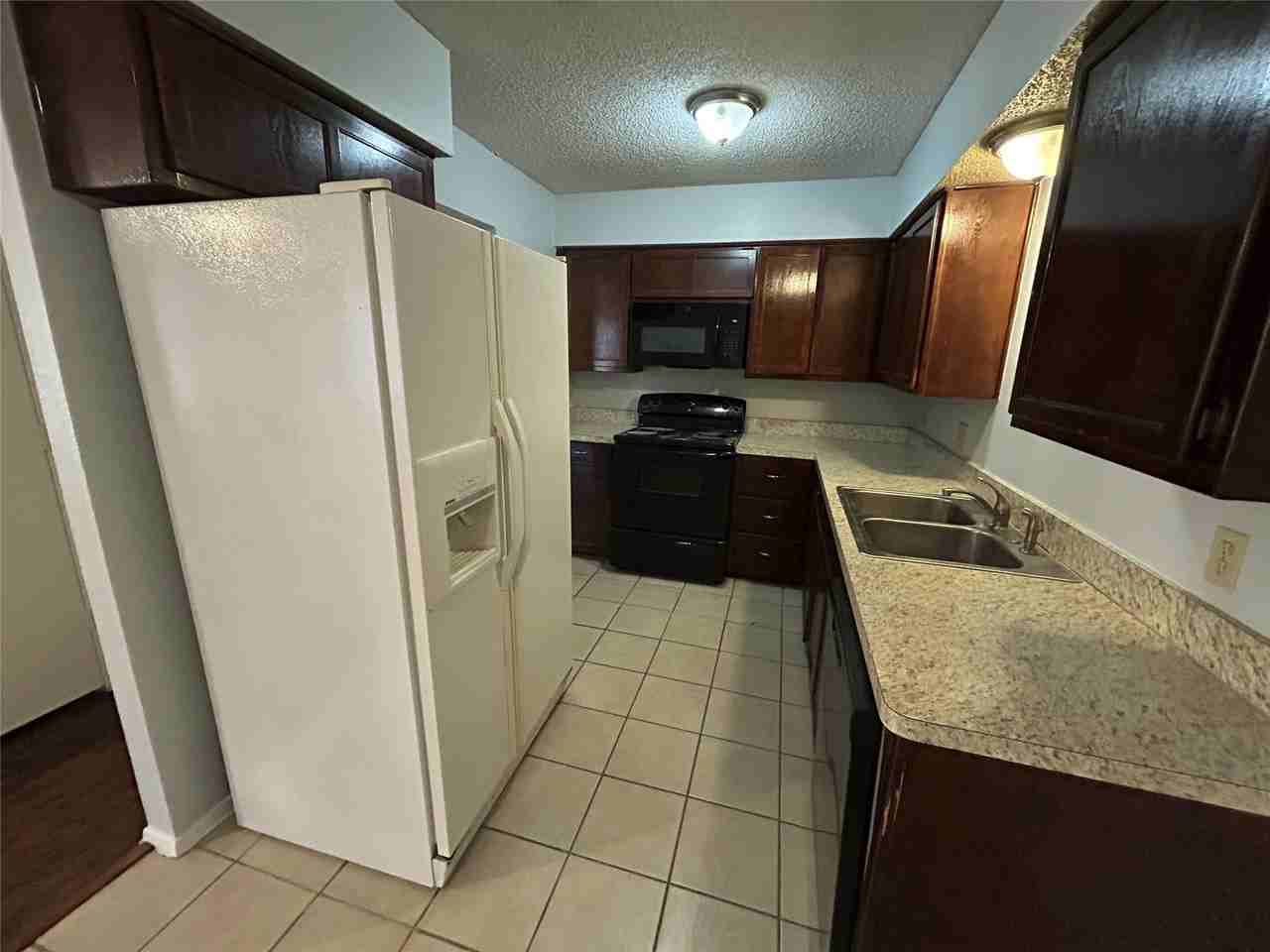 7738 Sable Ln - Photo 4 of 16
