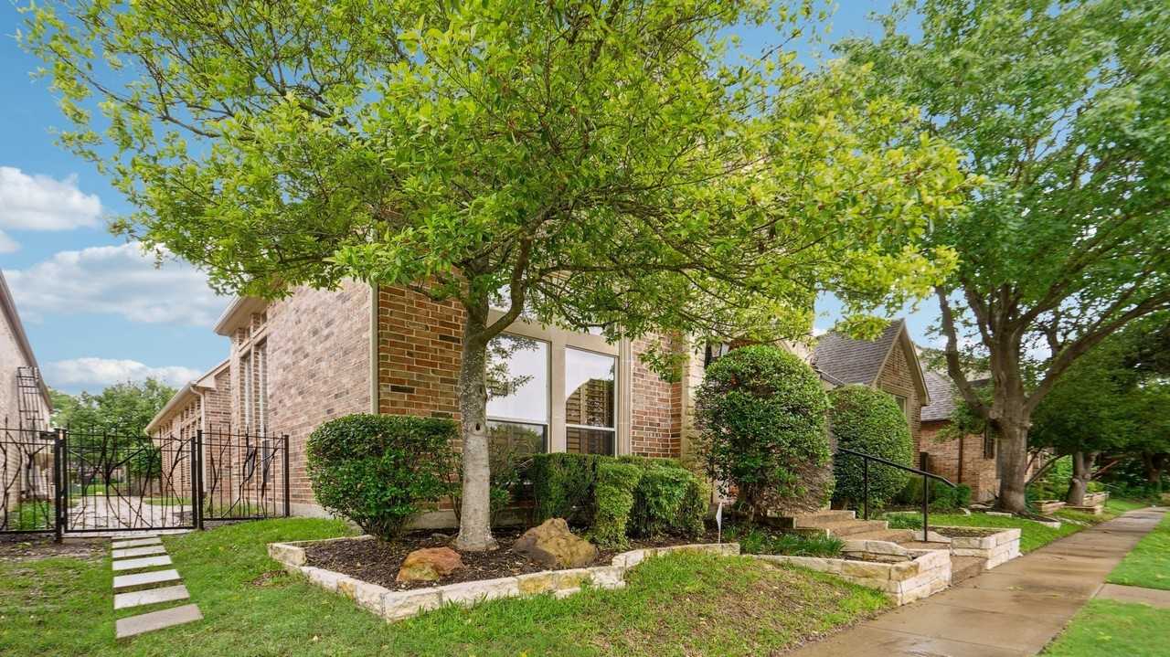 104 Stonehaven Ct - Photo 2 of 40