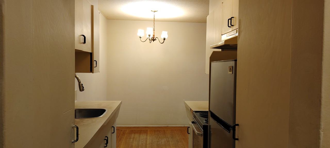 6709 Sussex Avenue - Photo 5 of 13