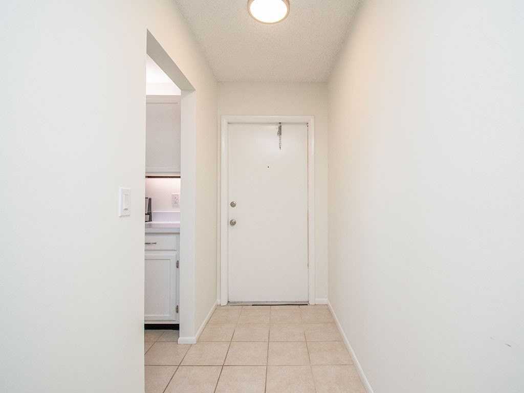 91 Crooked Tree Ln #201 - Photo 3 of 34
