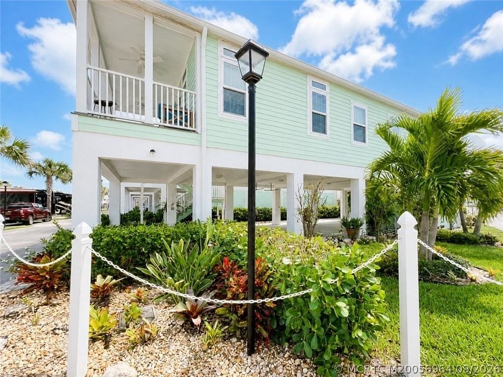 252 Ne Ebbtide Way - Photo 4 of 50