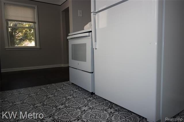 626 E 12 Mile Rd - Photo 5 of 31