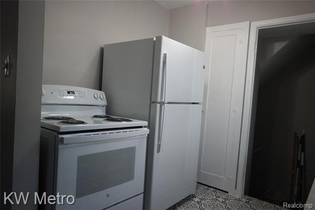 626 E 12 Mile Rd - Photo 6 of 31