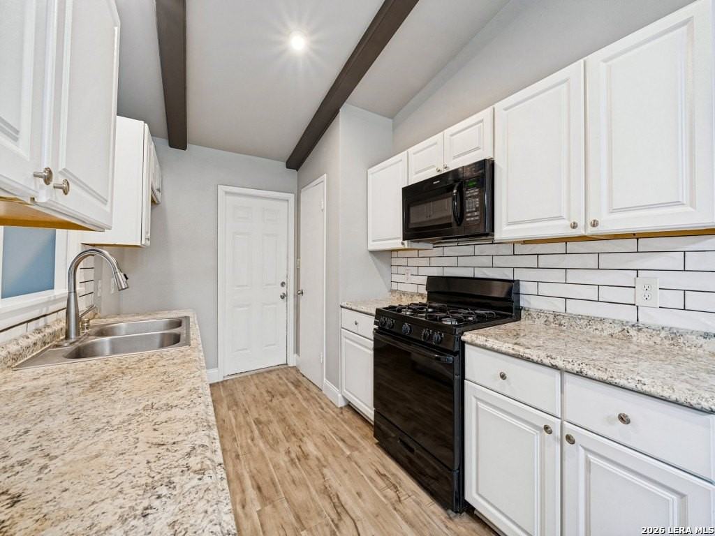 8210 Windover Dr - Photo 5 of 12