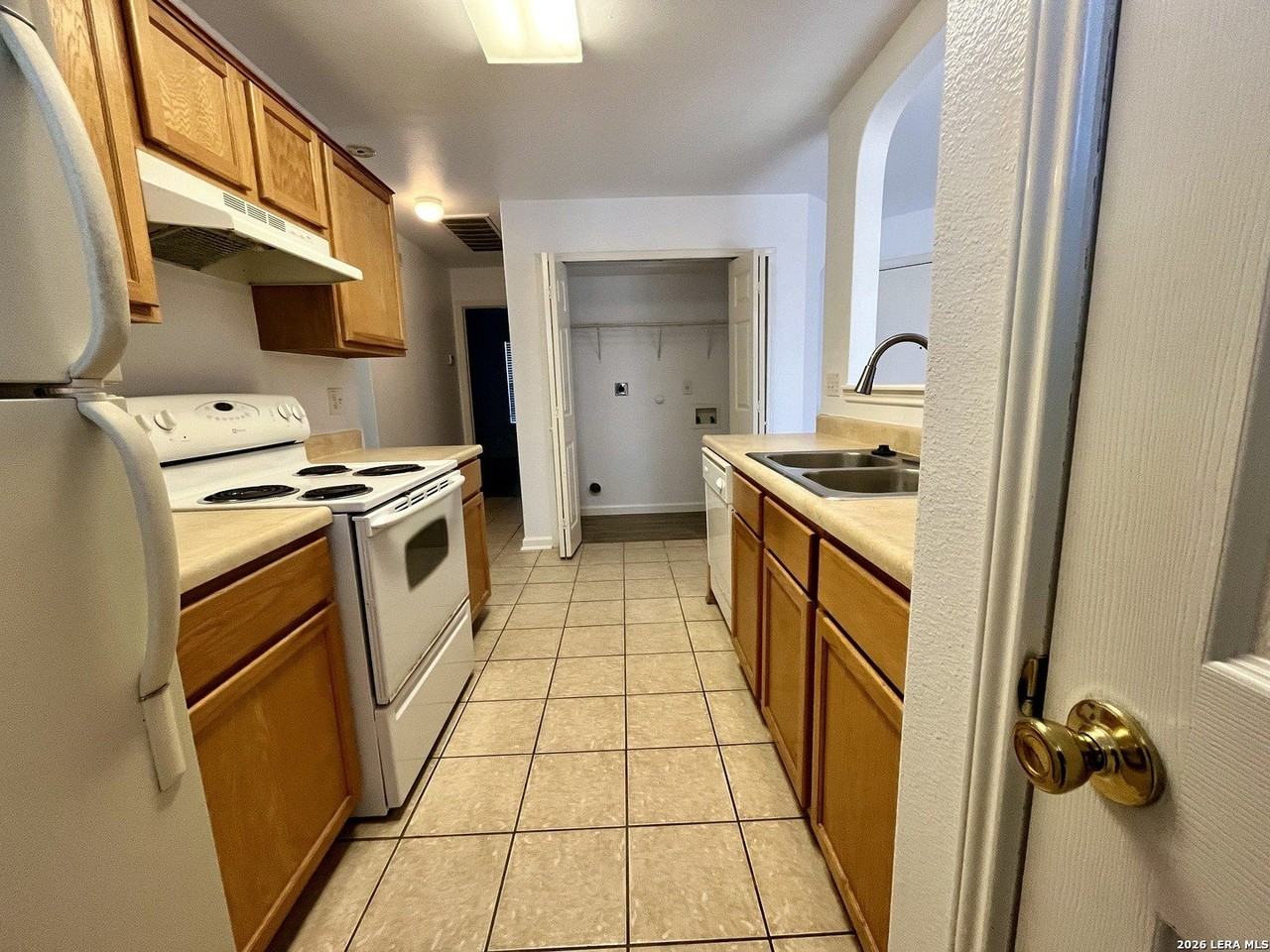 10810 Tiger Horse Dr - Photo 6 of 15