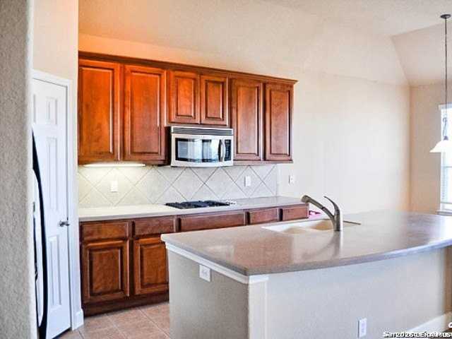 518 White Cyn - Photo 4 of 13