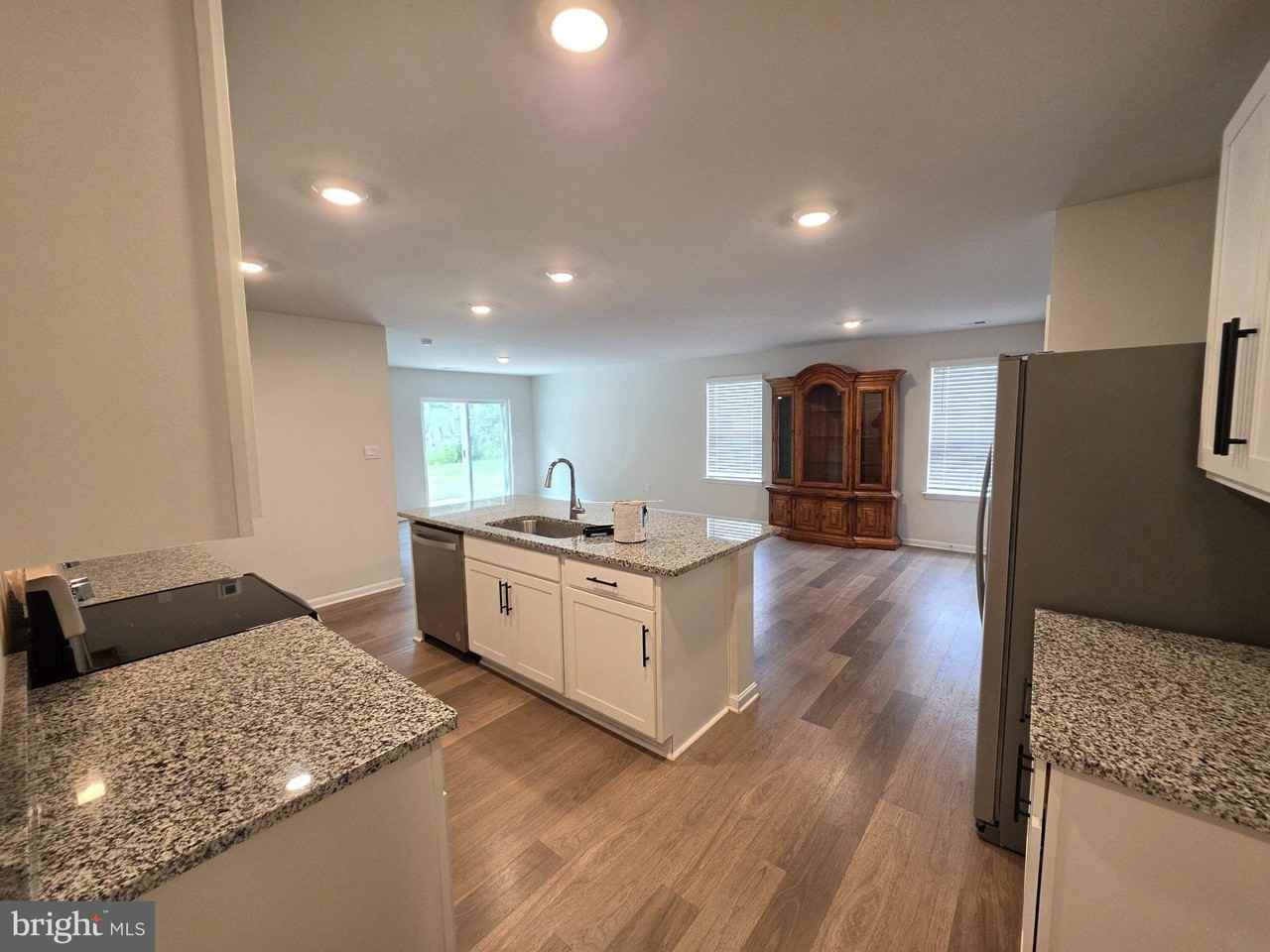 22433 Reeve Rd - Photo 4 of 29