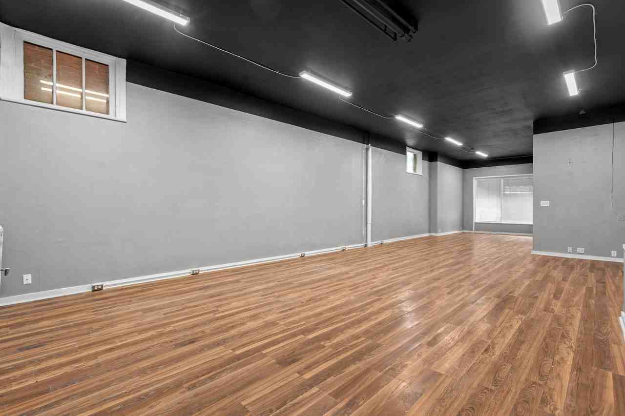 104 Brown St - Photo 5 of 20