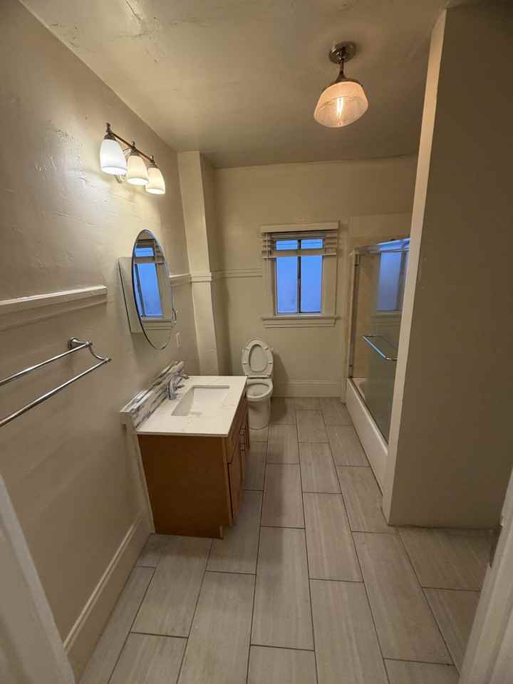 16 Vernon St #25 - Photo 2 of 10
