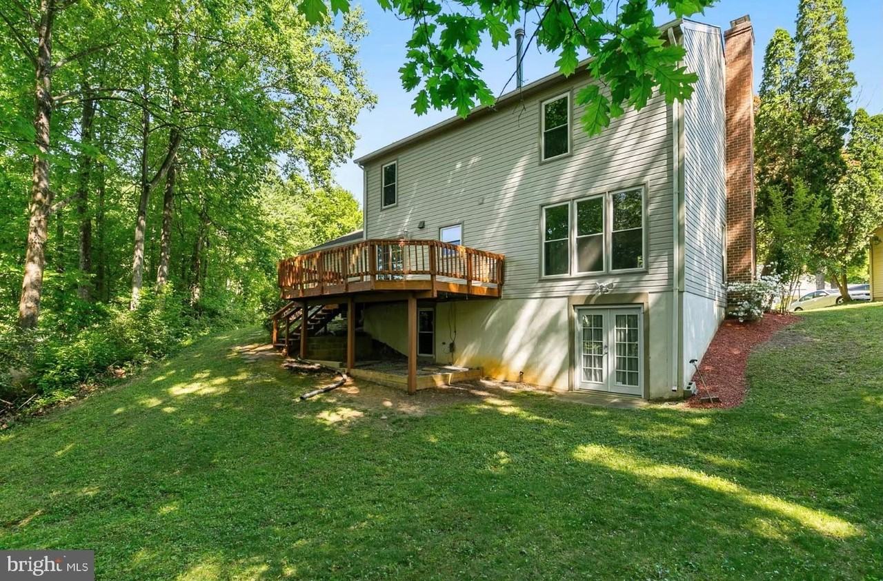 2205 Blue Valley Dr - Photo 3 of 50