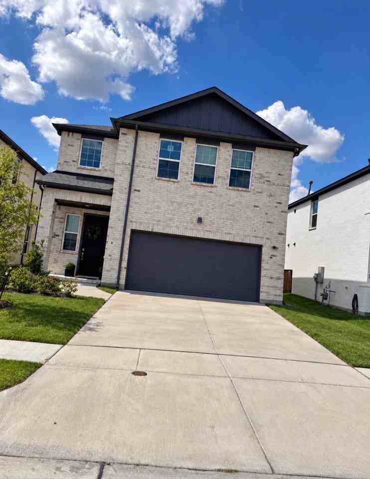 521 Lana Dr - Photo 2 of 2