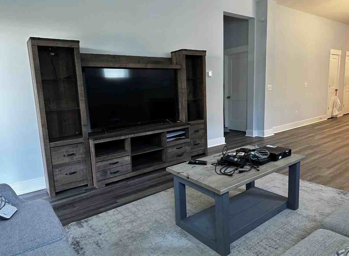 104 Carpenter St - Photo 6 of 23