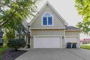 featured image of 13018 Bond St
