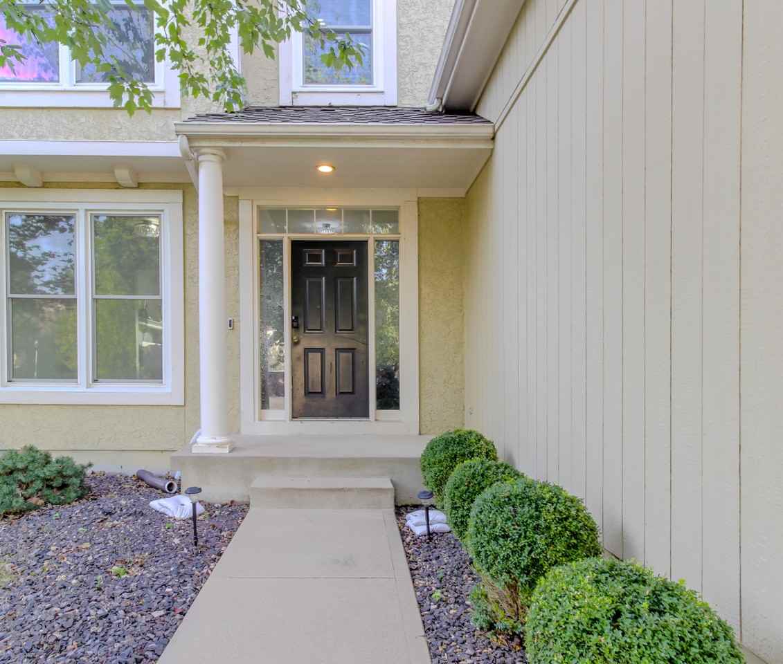 13018 Bond St - Photo 2 of 39