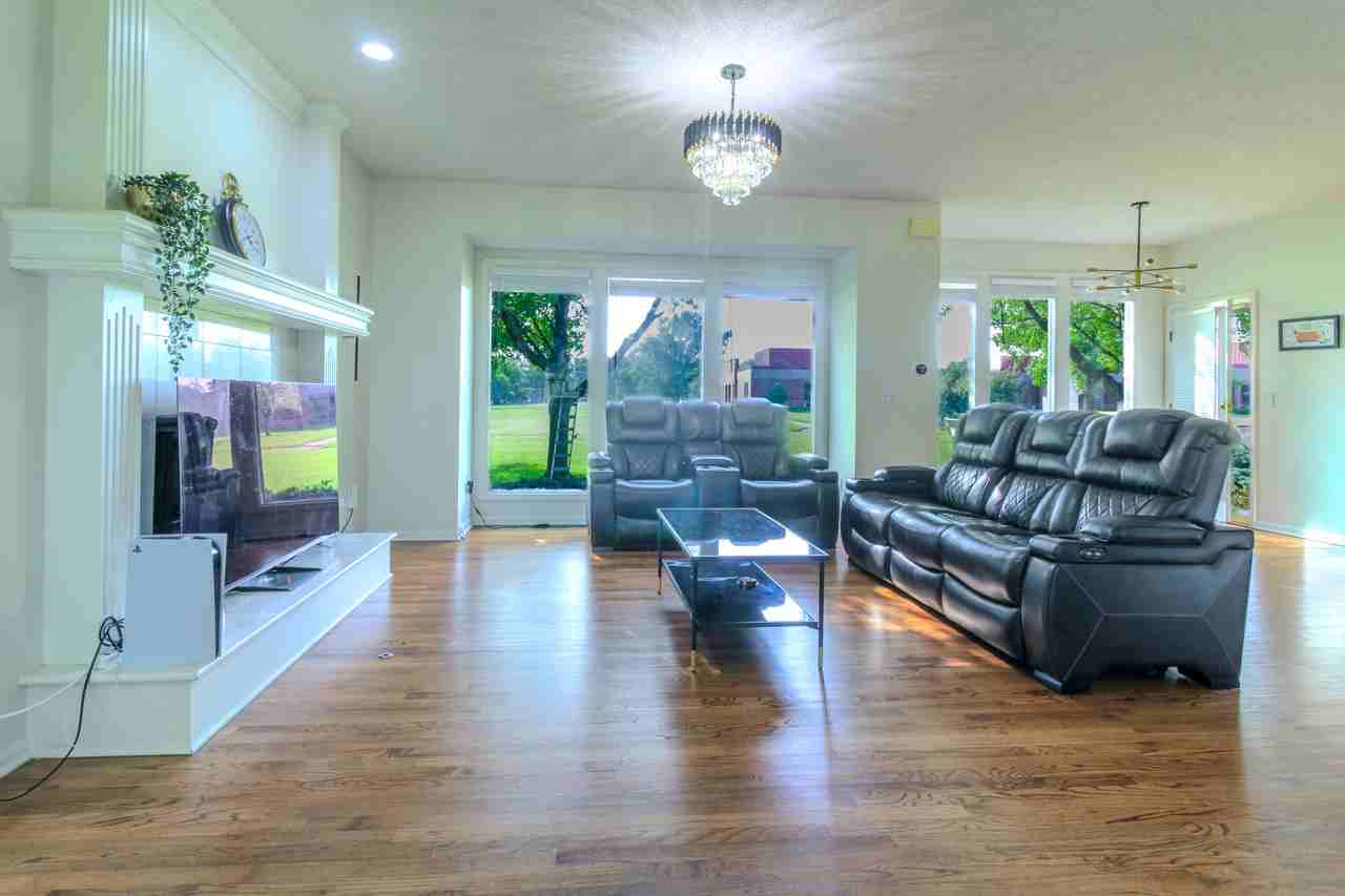 13018 Bond St - Photo 5 of 39