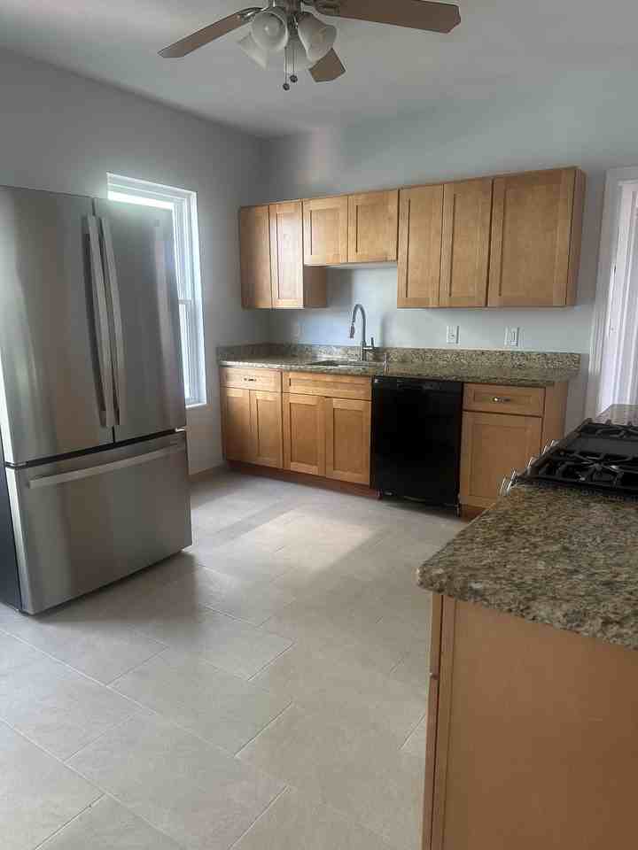 31 Topliff St #2 - Photo 2 of 14